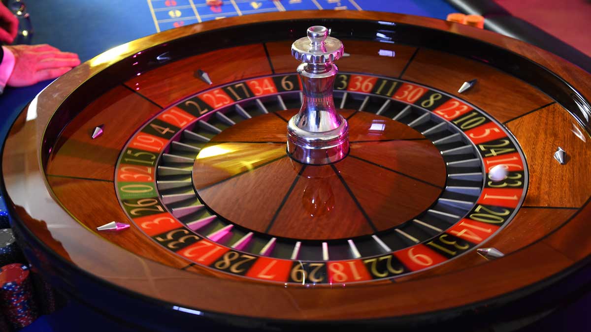 Roulette Châu Âu và Châu Mỹ: So sánh chi tiết và chiến lược thắng lớn